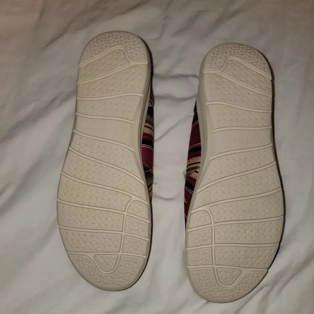 🆕️🤠Ariat: Women’s Hilo Pastel Serape Shoe, Sz 11 - Picture 10 of 11